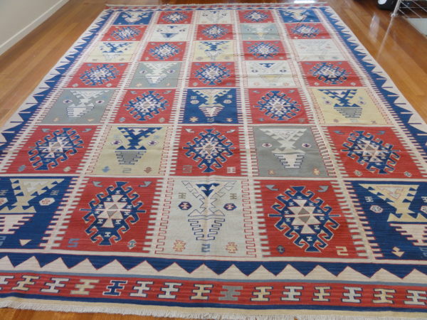 Persian Meshkeen Kilim